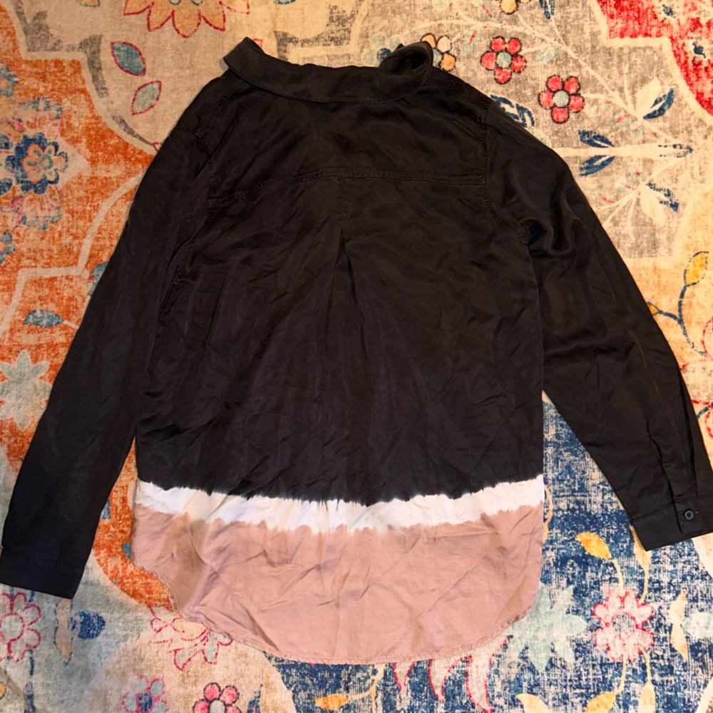 Side Stitch Button Down Top - Picture 4 of 4